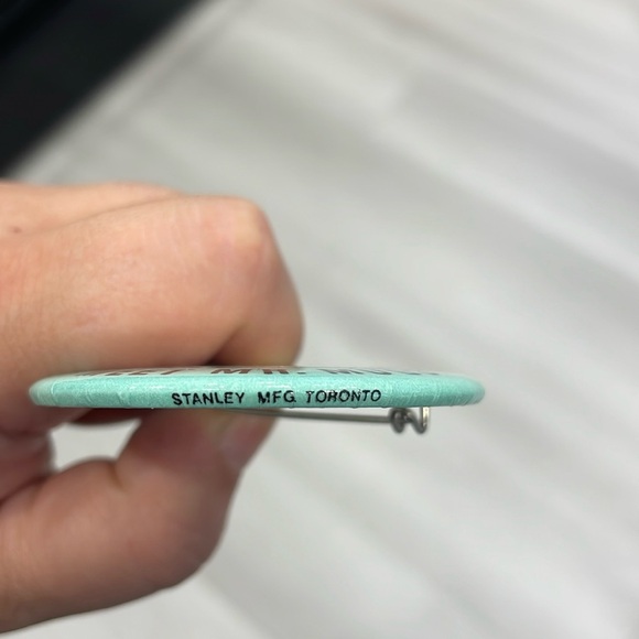 Vintage Button Pins - Picture 11 of 13